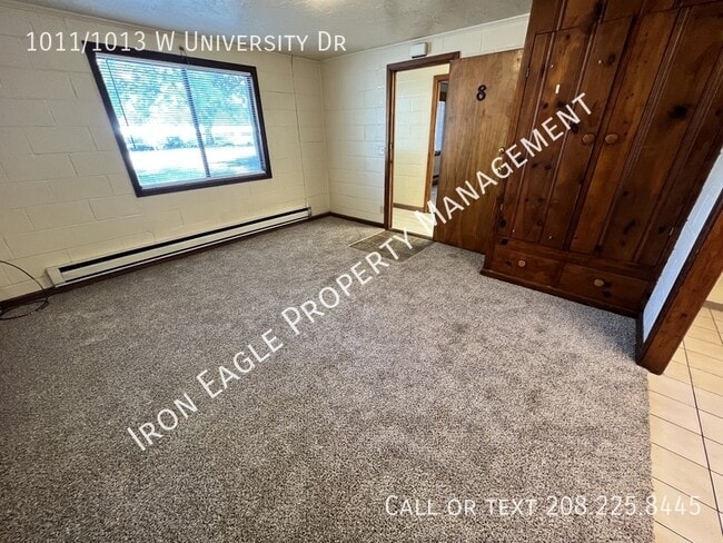Building Photo - 1011/1013 W University Dr-