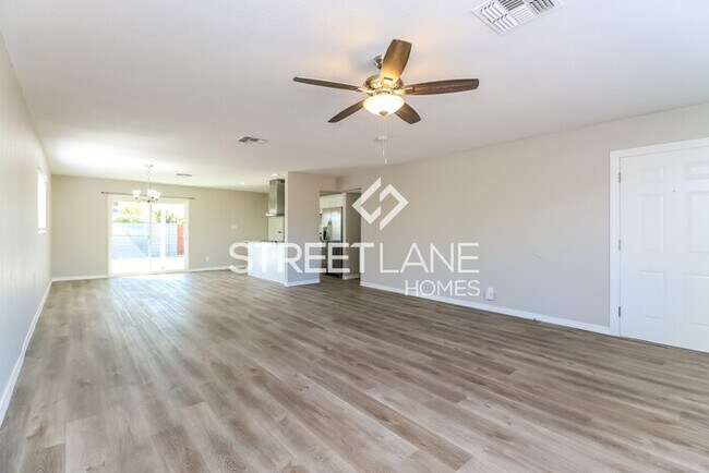 Building Photo - Now offering the first full months rent free!