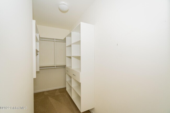 Building Photo - 326 Ballston Ave