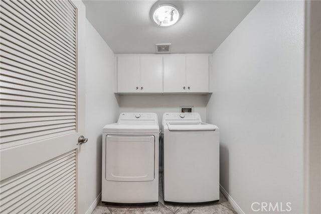 Building Photo - 814 Silk Tree