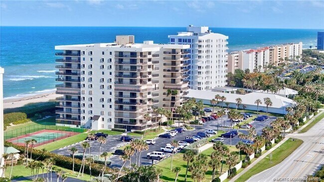 Building Photo - 10044 S Ocean Dr