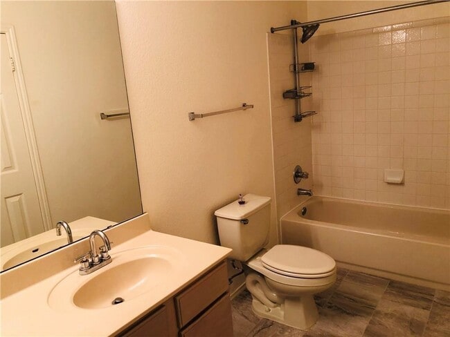 Building Photo - 1304 Water Spaniel Way