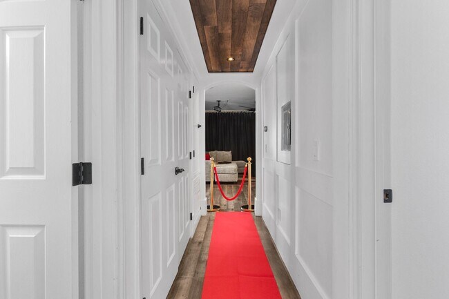 Building Photo - 10809 Garden Mist Dr