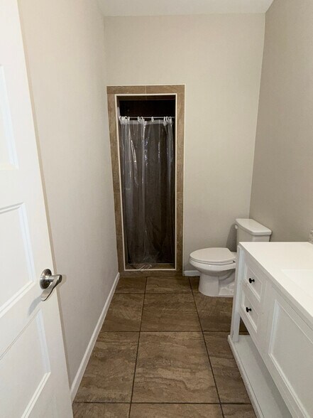 Building Photo - 3300 N Moorefield Rd