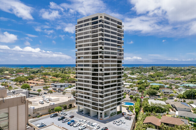 Building Photo - Regency At Kahala