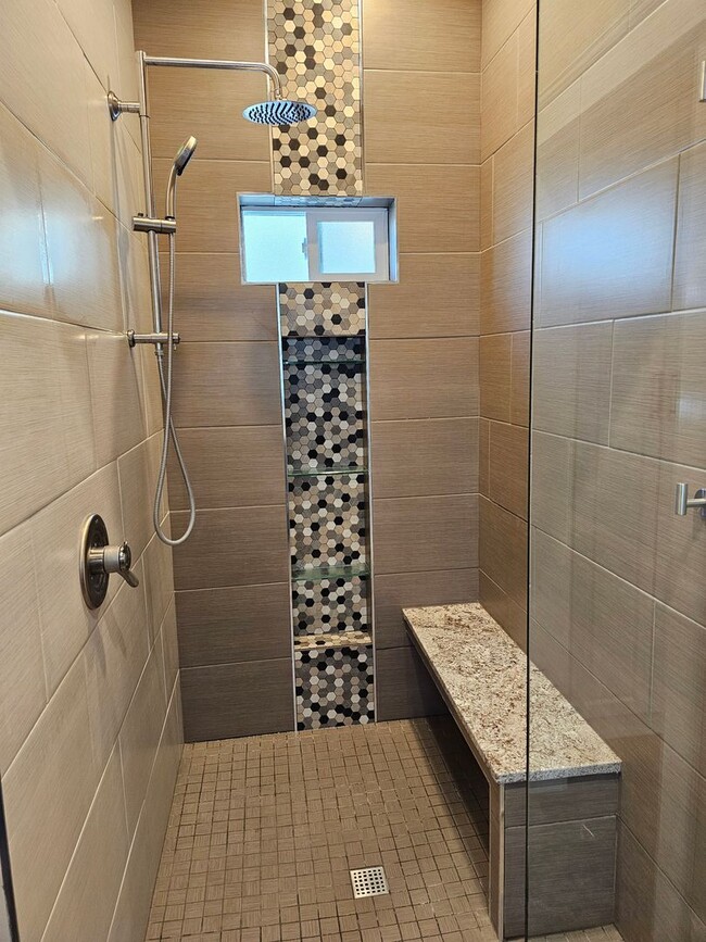 Building Photo - 10203 White Birch Ln