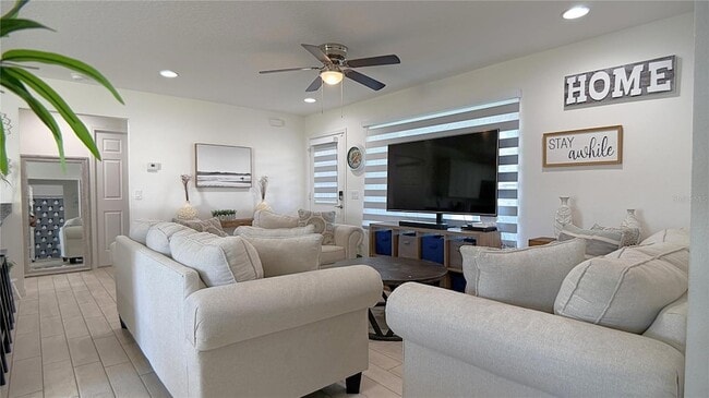 Building Photo - 35 Laurel Course