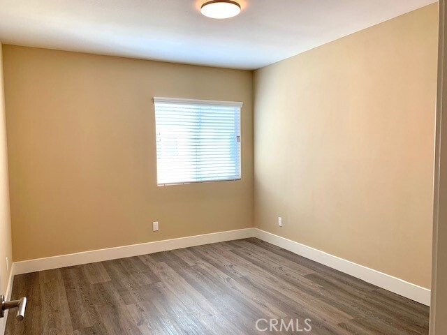 Building Photo - 1734 Walnut Ave