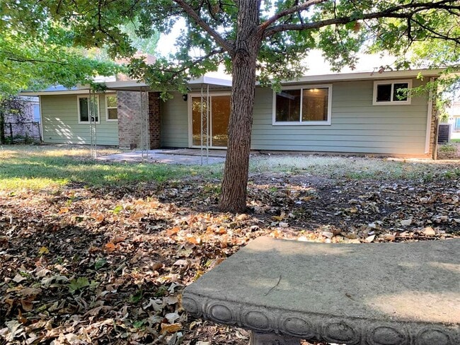 Building Photo - 10419 Quail Ridge Dr