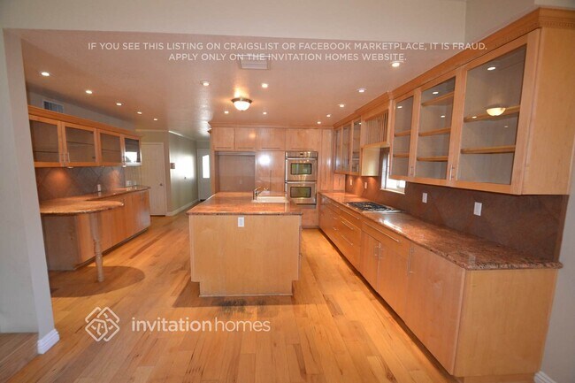 Building Photo - 27837 Ridgegrove Dr