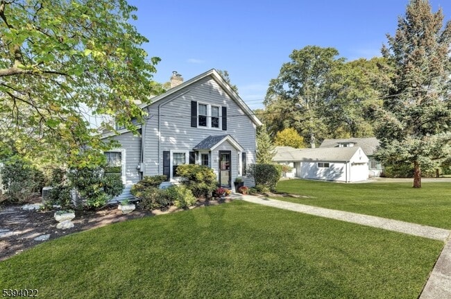 Building Photo - 19 Forest Dr