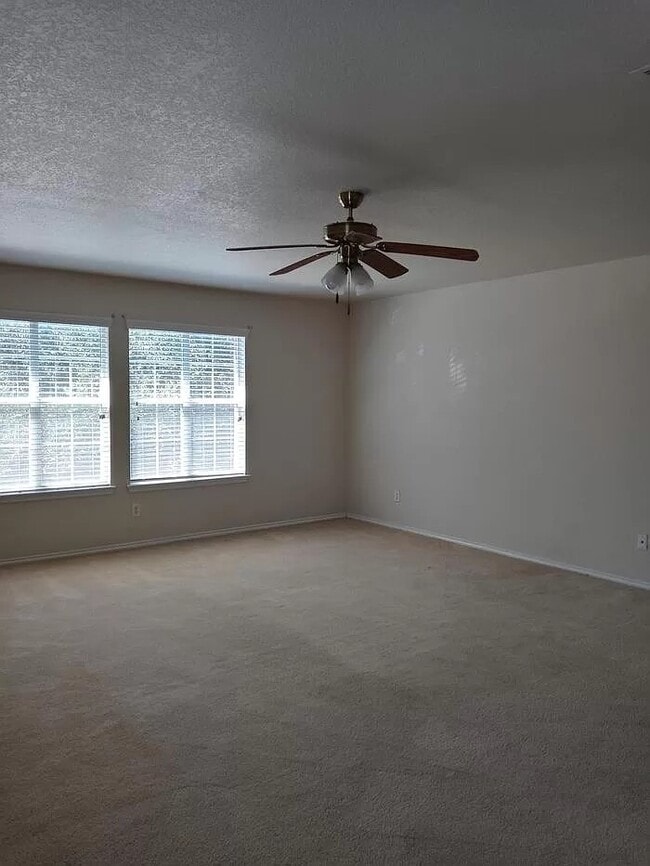 Building Photo - 11231 Sierra Trail