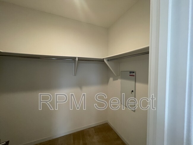 Building Photo - 3568 Troy Dalton St