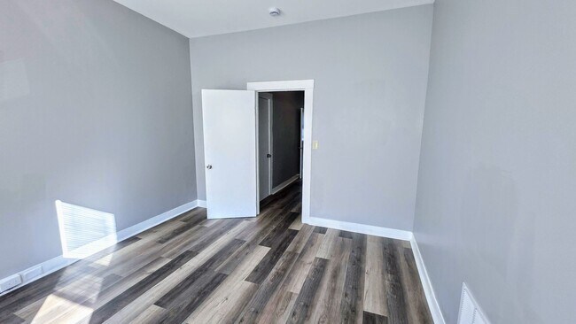 Building Photo - Beautiful Two Bedroom, Plus a Pass Through...