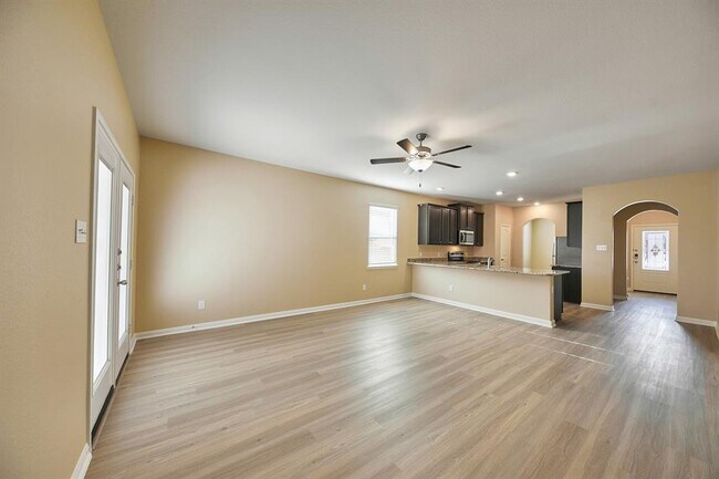 Building Photo - 21018 Sunshine Meadow Dr
