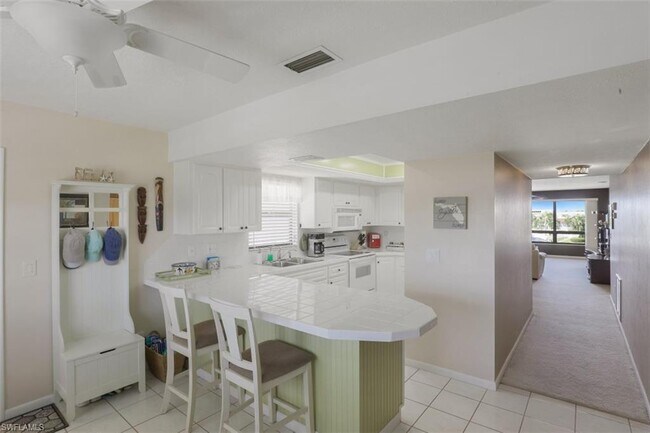 Building Photo - 1835 Beach Pky