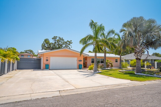 Building Photo - 4056 38th Way S