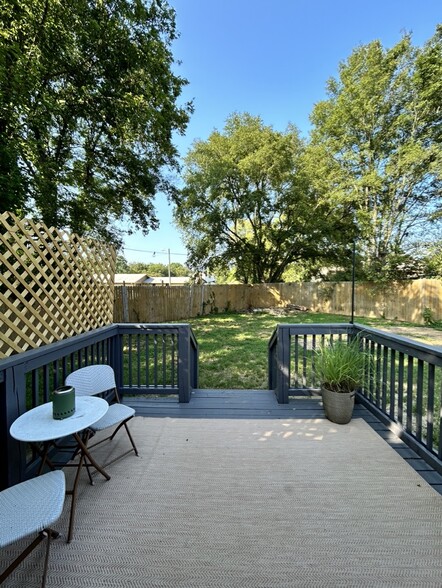 Building Photo - 3814 Crouch Dr