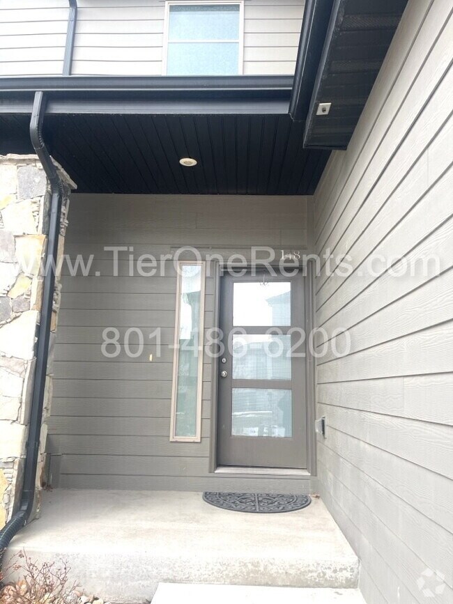 Building Photo - NO DEPOSIT option available for qualified ...