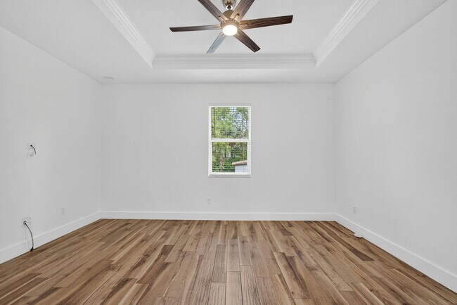Building Photo - 16215 83rd Pl N