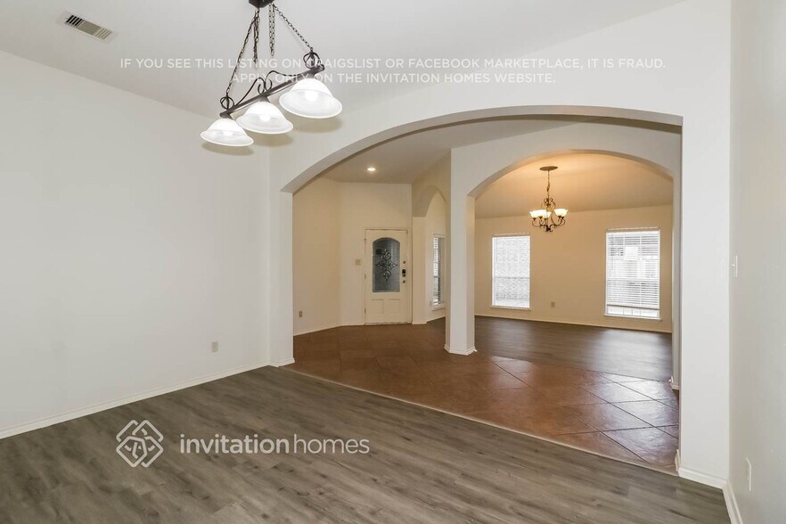 Building Photo - 17619 Sequoia View Ln