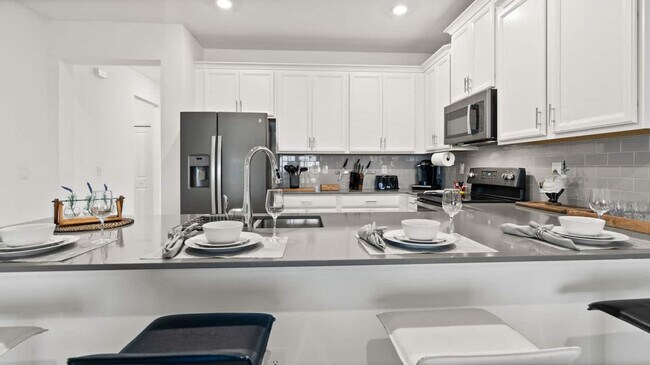 Building Photo - 1031 Splash Shot Pl