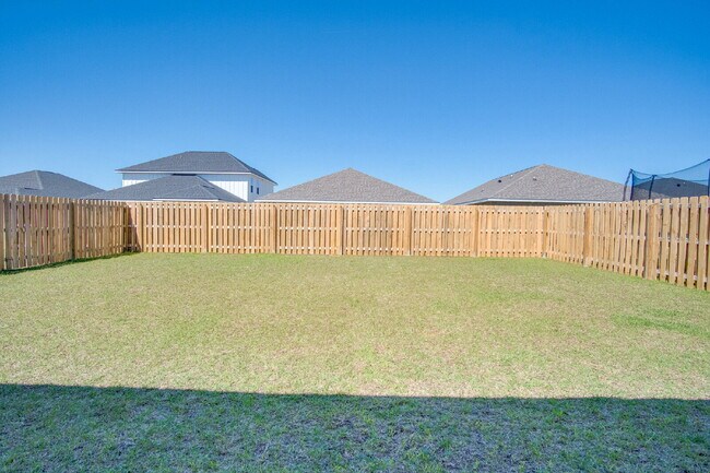 Building Photo - Modern 4BR/3BA Home with Loft, Spacious Yard & Blackwater Reserve Resort-Style Amenities