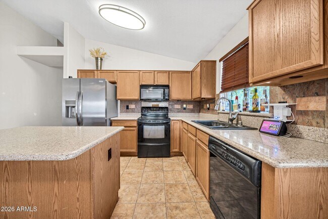 Building Photo - 8951 W Deanna Dr