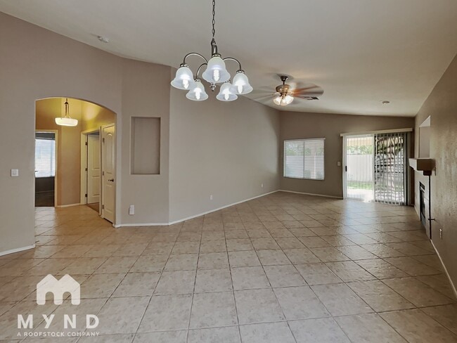 Building Photo - 212 Sandpiper Village Way