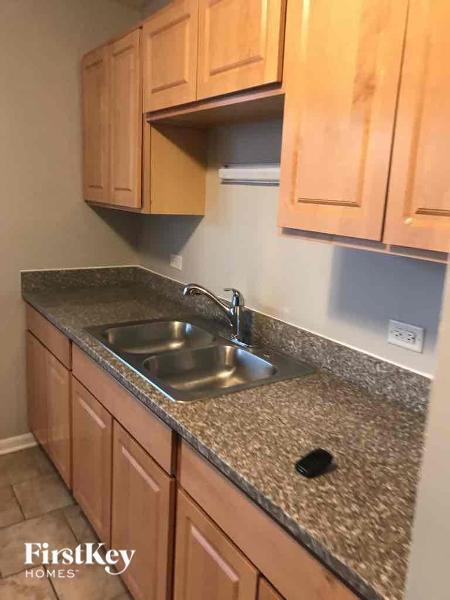 Building Photo - 3322 Woodworth Pl