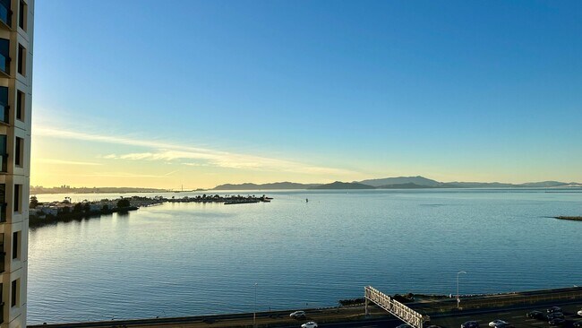 Building Photo - High-Rise Living with Golden Gate + Mt. Ta...