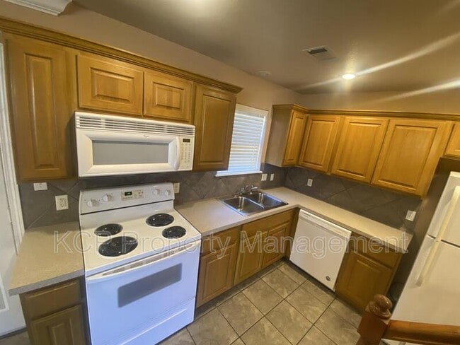 Building Photo - 2810 Fairway Hamlet Ct