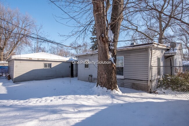 Building Photo - 1589 177th Pl