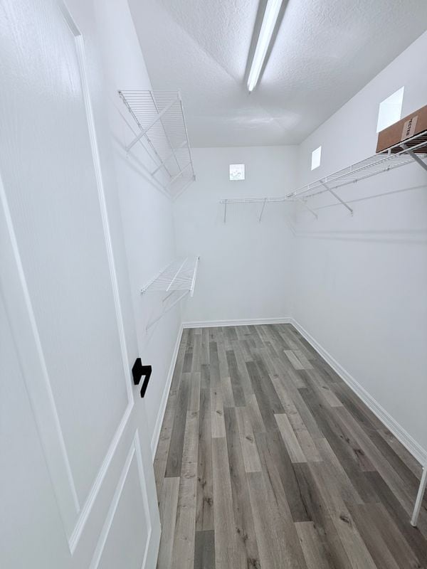 Building Photo - 465 Haversham Rd