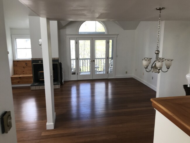 living room/dining area - 15 Mastro Ln