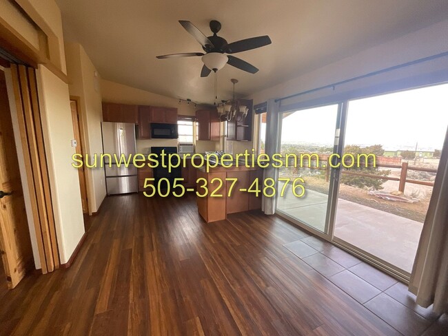 Building Photo - 1 Bedroom, 1 Bath Home in the Country