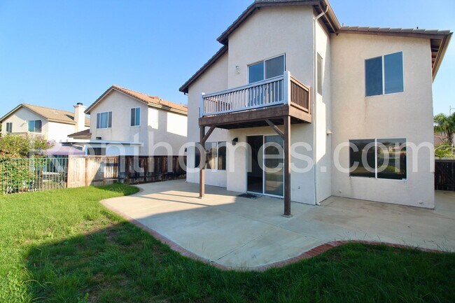 Building Photo - 1120 Camino Del Rey