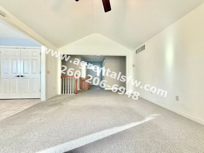 Building Photo - 3 Bedroom House