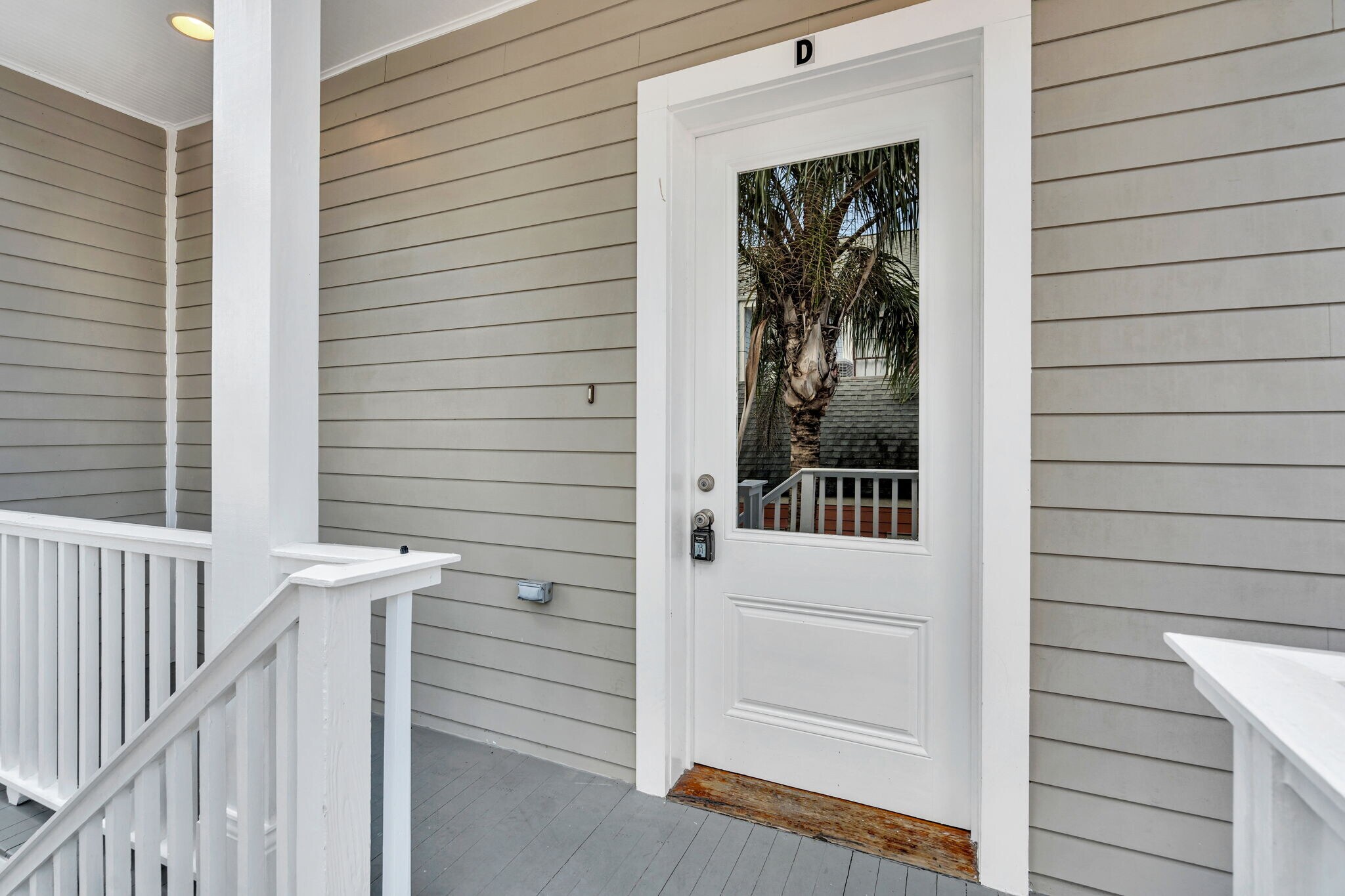 Building Photo - 1836 Baronne St