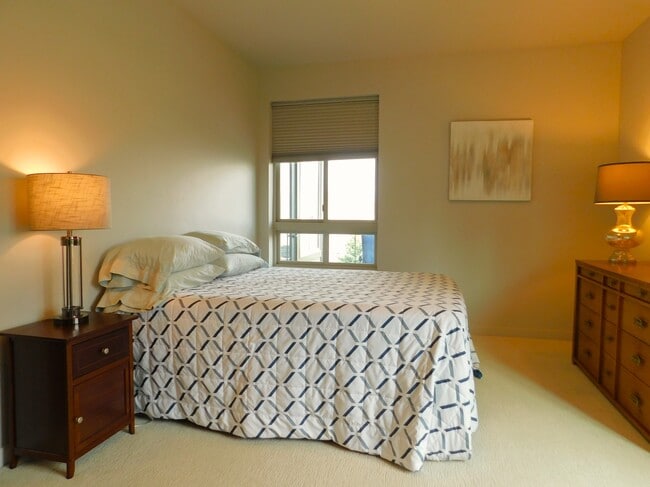 Building Photo - 100 Woodlands Wy