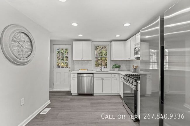 Building Photo - 16 Berkley Rd