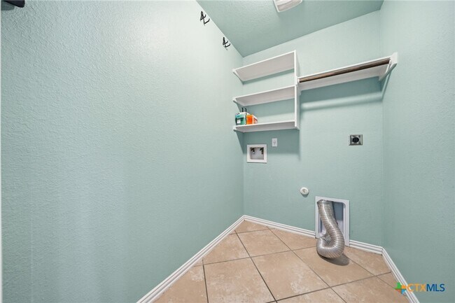 Building Photo - 3410 Cottonpatch Dr
