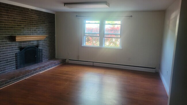 Building Photo - 3807 Danbury Ct