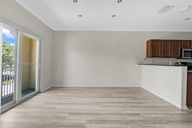 Building Photo - 10870 NW 88th Terrace