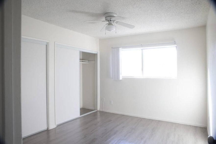 Building Photo - 915 N Wilton Pl