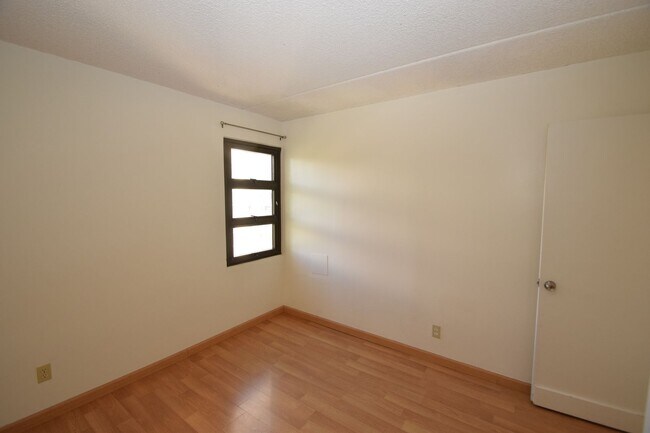 Building Photo - 121D1002- 98-402 Koauka Loop, Unit 1916