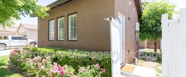 Building Photo - 40189 Julianne Dr