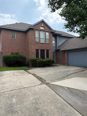 Building Photo - 1403 Lakeshore Dr