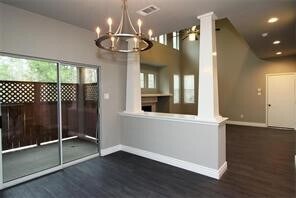 Building Photo - 63 Woodlily Pl