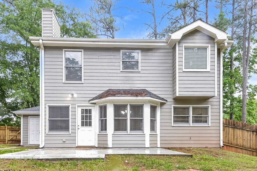 Building Photo - 3811 Eden Glen Dr SE